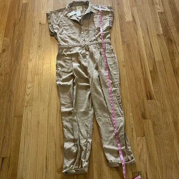 NWT Abercrombie & Fitch Tank Khaki Short Sleeve Jumpsuit Sz L - Picture 4 of 7